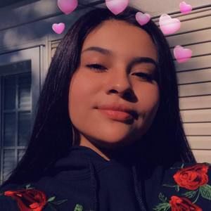 Meet your Posher, Monique